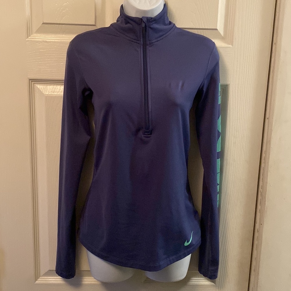 NIKE dri-fit long sleeve shirt